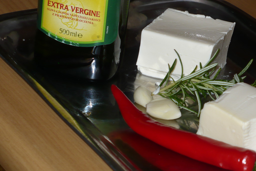Aromatyczna feta w oliwie